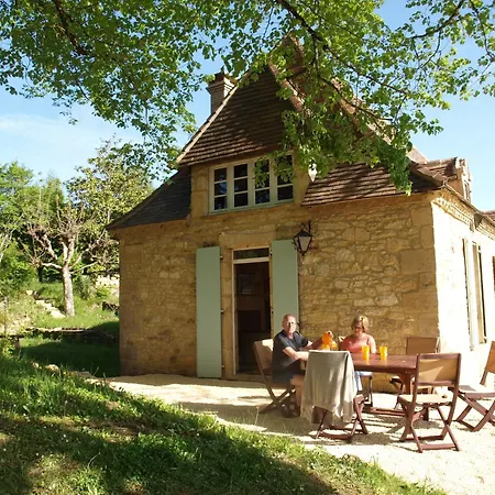 Lovely Cottage In Peyzac Le Moustier With Terrace Exterior photo