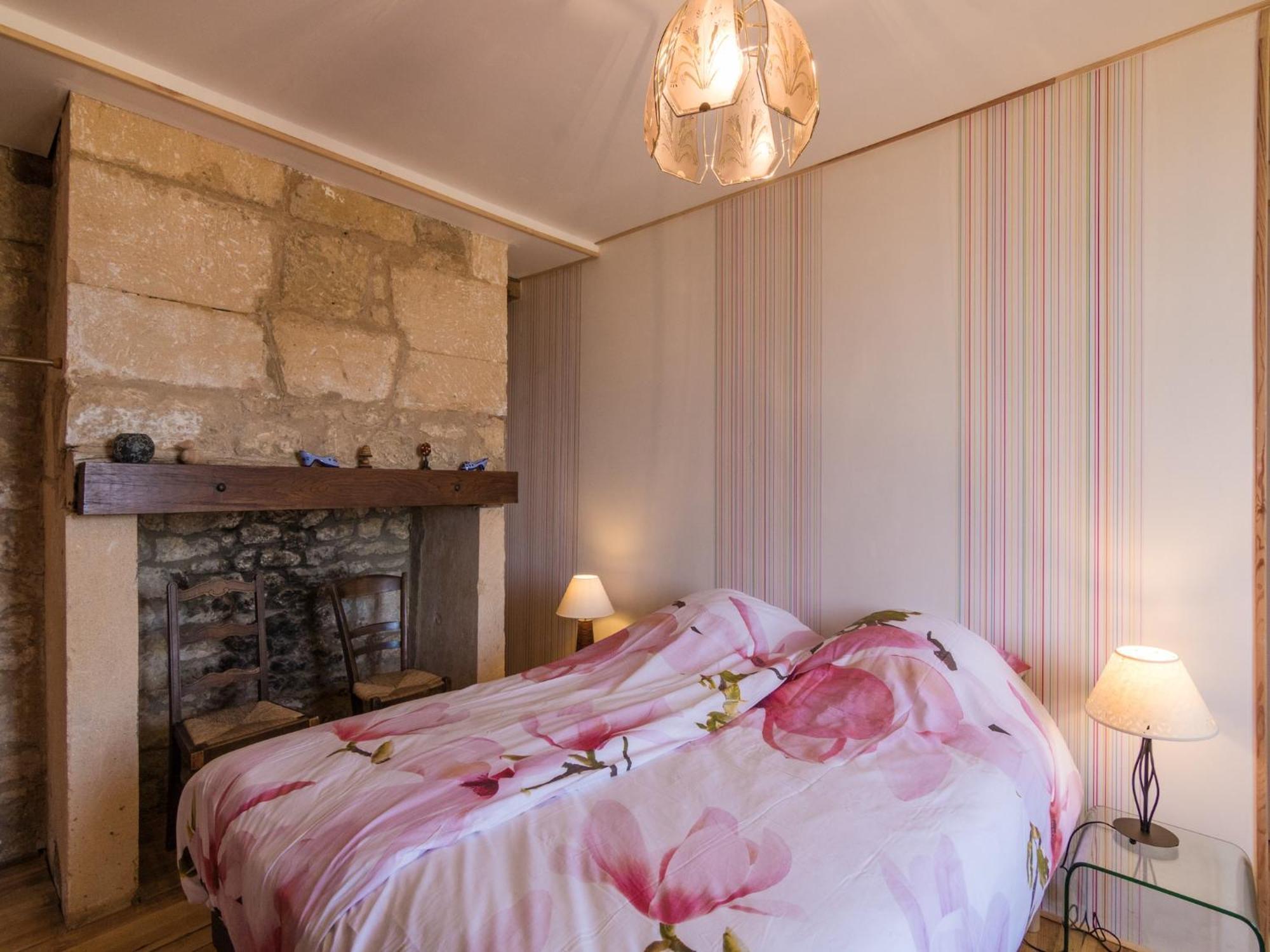 Holiday home Lovely In Le Moustier With Terrace Peyzac-le-Moustier