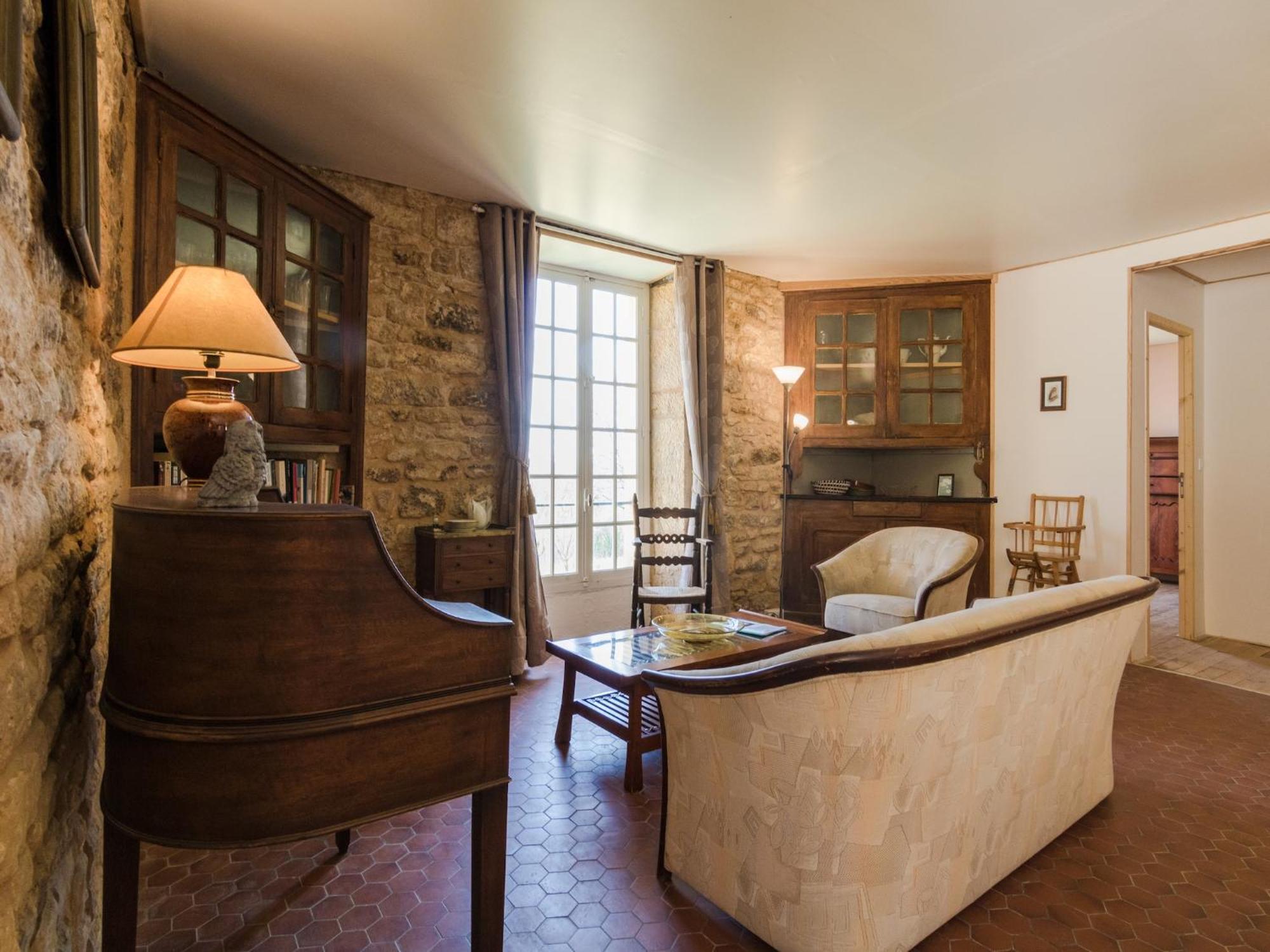 Lovely In Le Moustier With Terrace Peyzac-le-Moustier