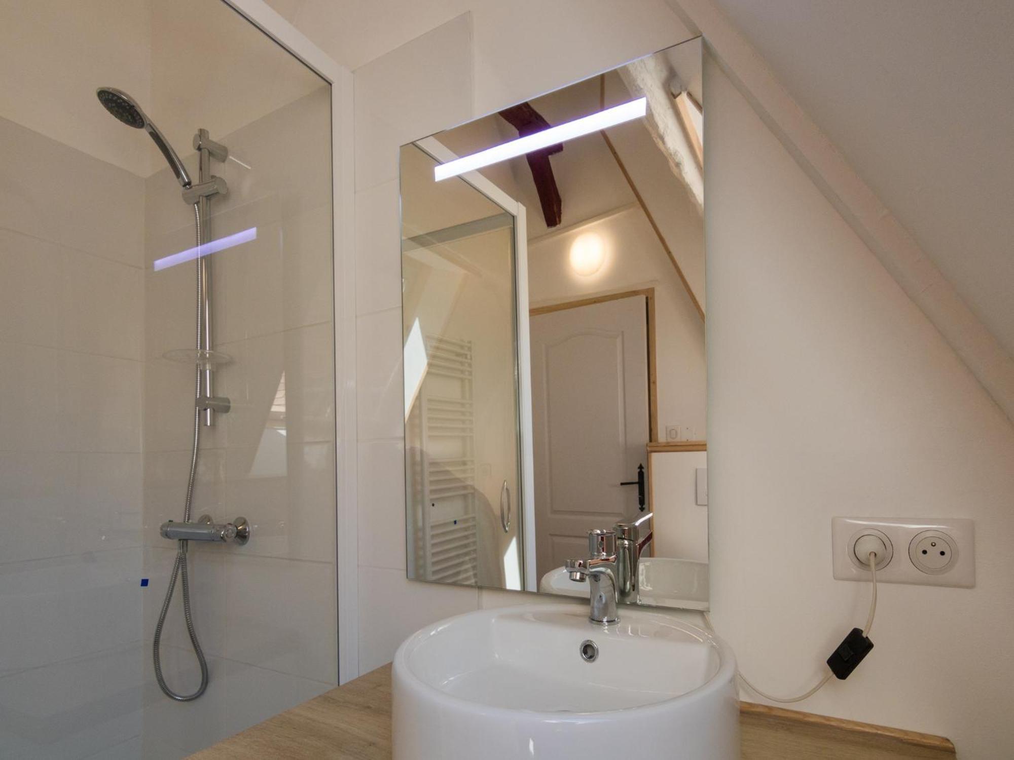 Ferienhaus Lovely In Le Moustier With Terrace Peyzac-le-Moustier