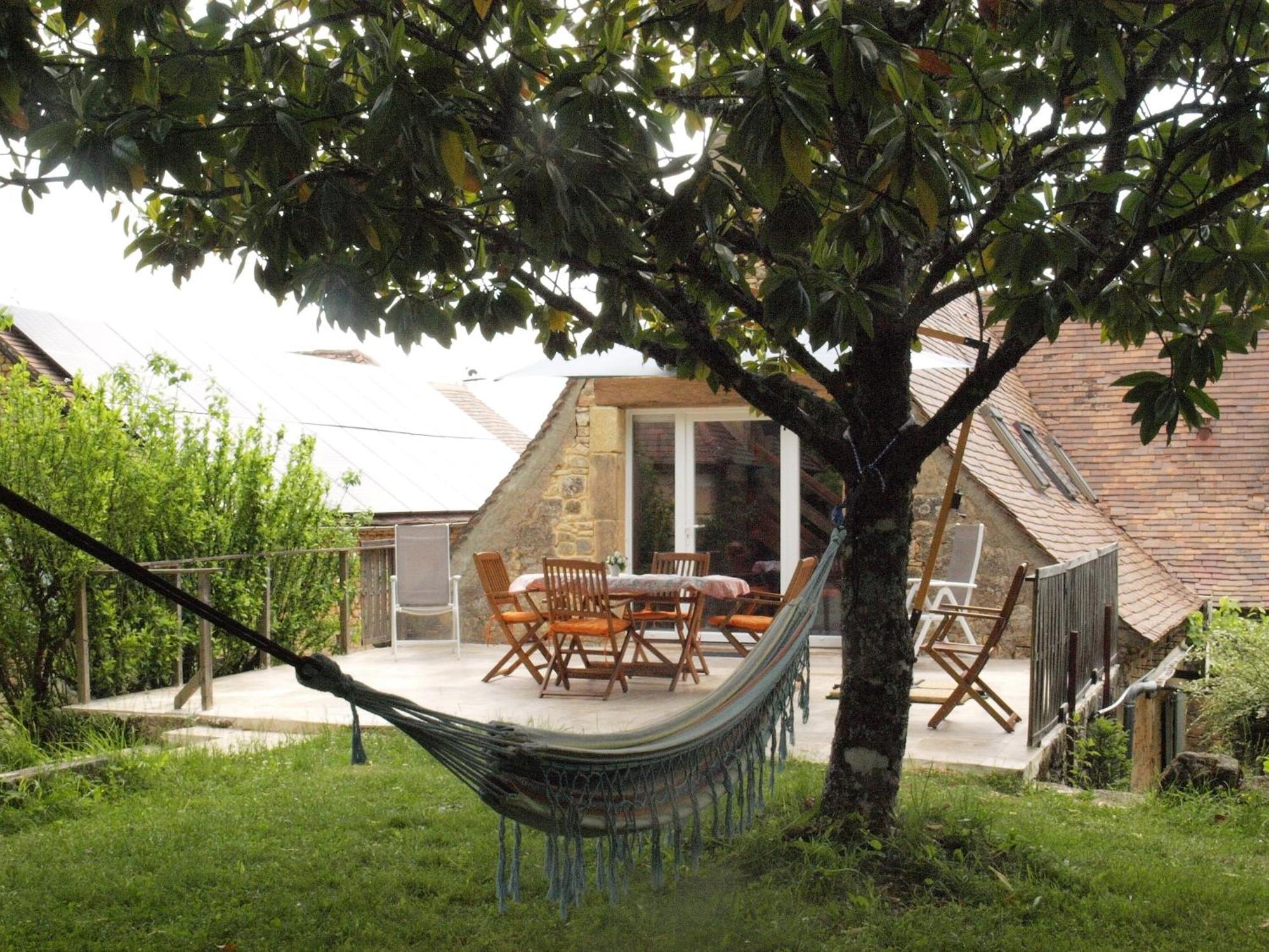 Lovely In Le Moustier With Terrace *